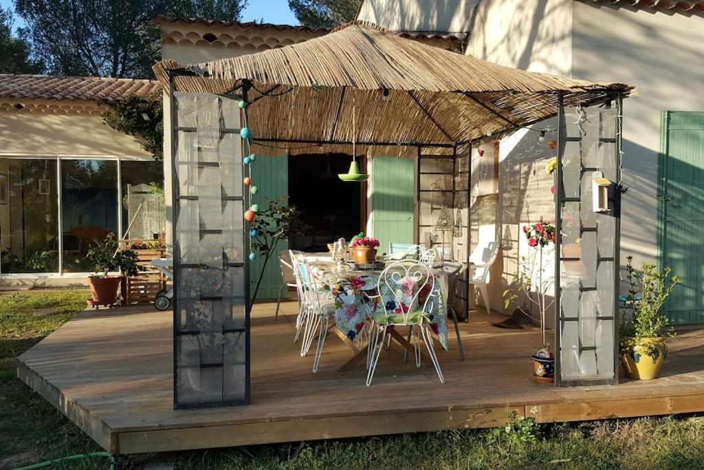 L'Oliveraie En Provence Lambesc Exterior foto